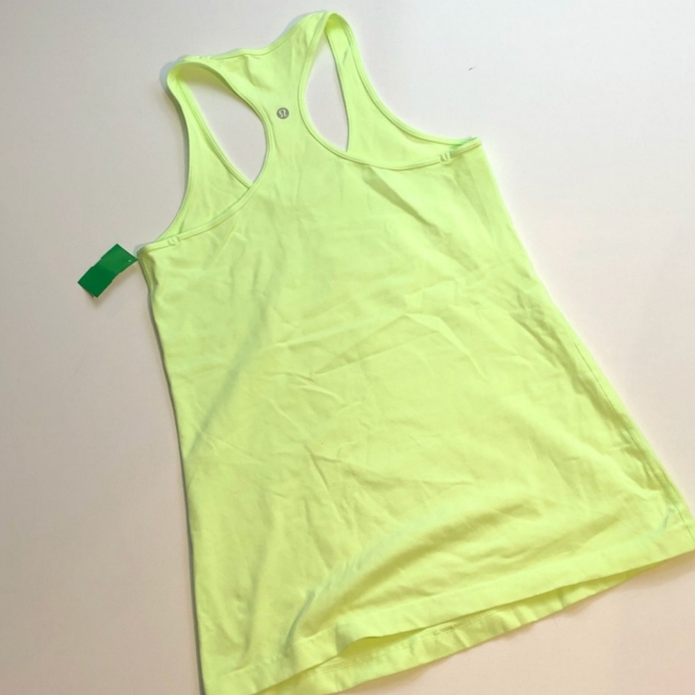 Lululemon size medium tank top